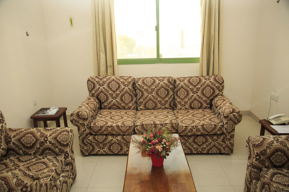 Gulf Hotel Apartment الخليج للشقق الفندقية Маскат Екстериор снимка