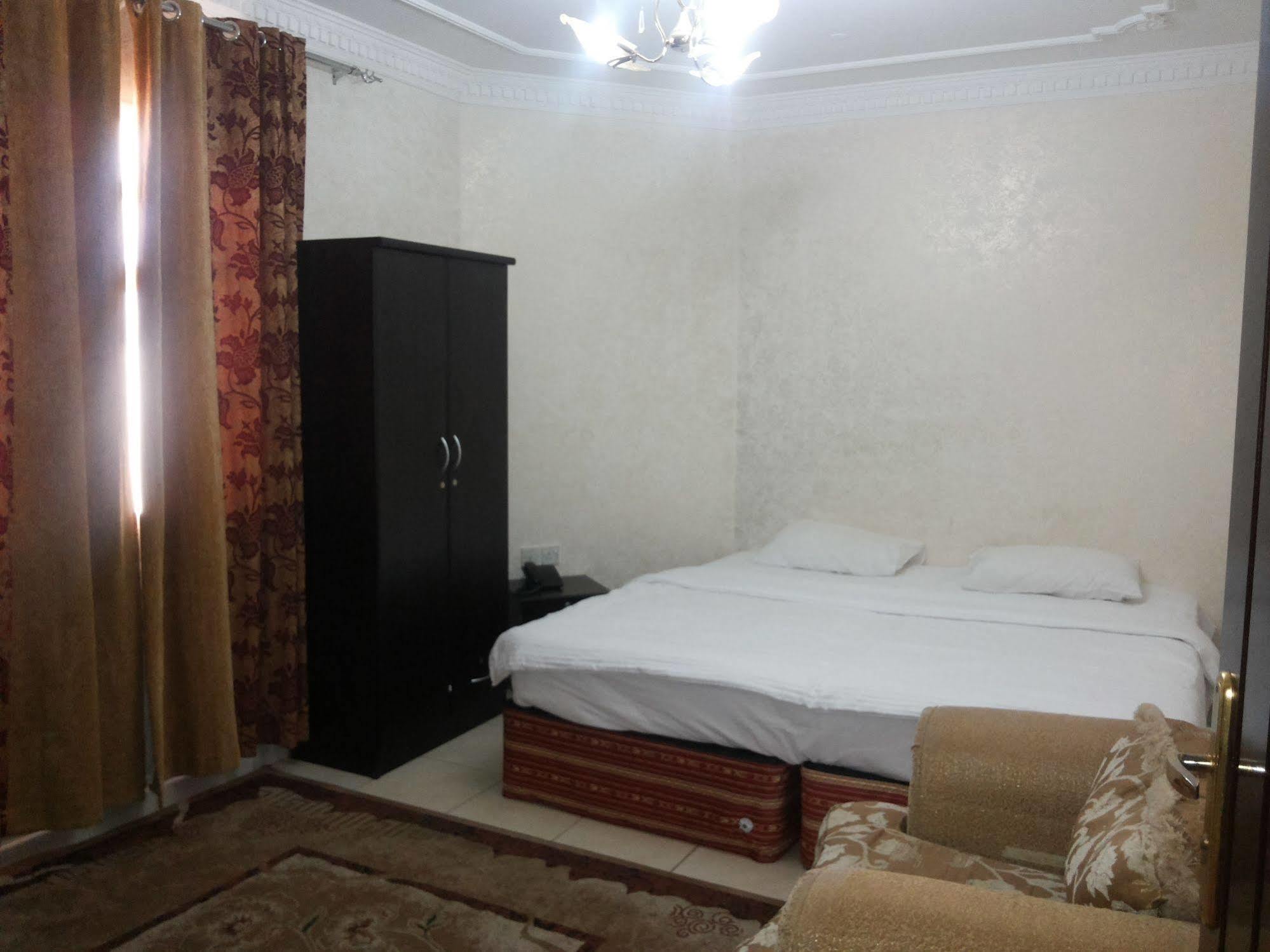 Gulf Hotel Apartment الخليج للشقق الفندقية Маскат Екстериор снимка