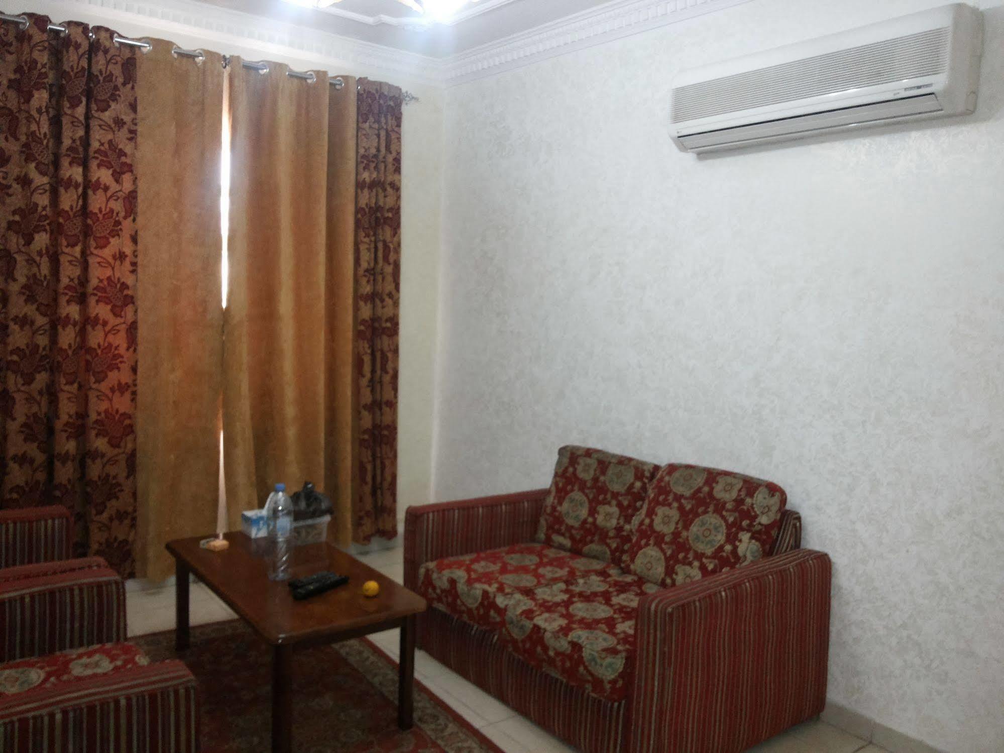 Gulf Hotel Apartment الخليج للشقق الفندقية Маскат Екстериор снимка