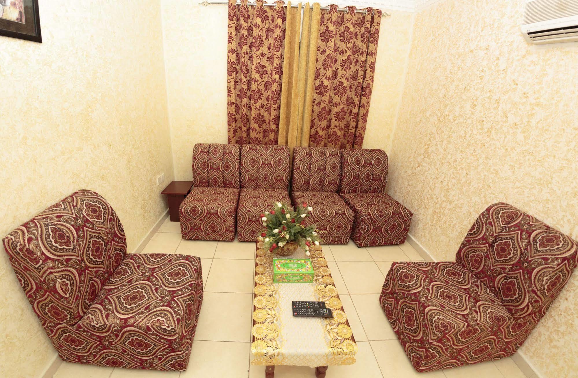 Gulf Hotel Apartment الخليج للشقق الفندقية Маскат Екстериор снимка