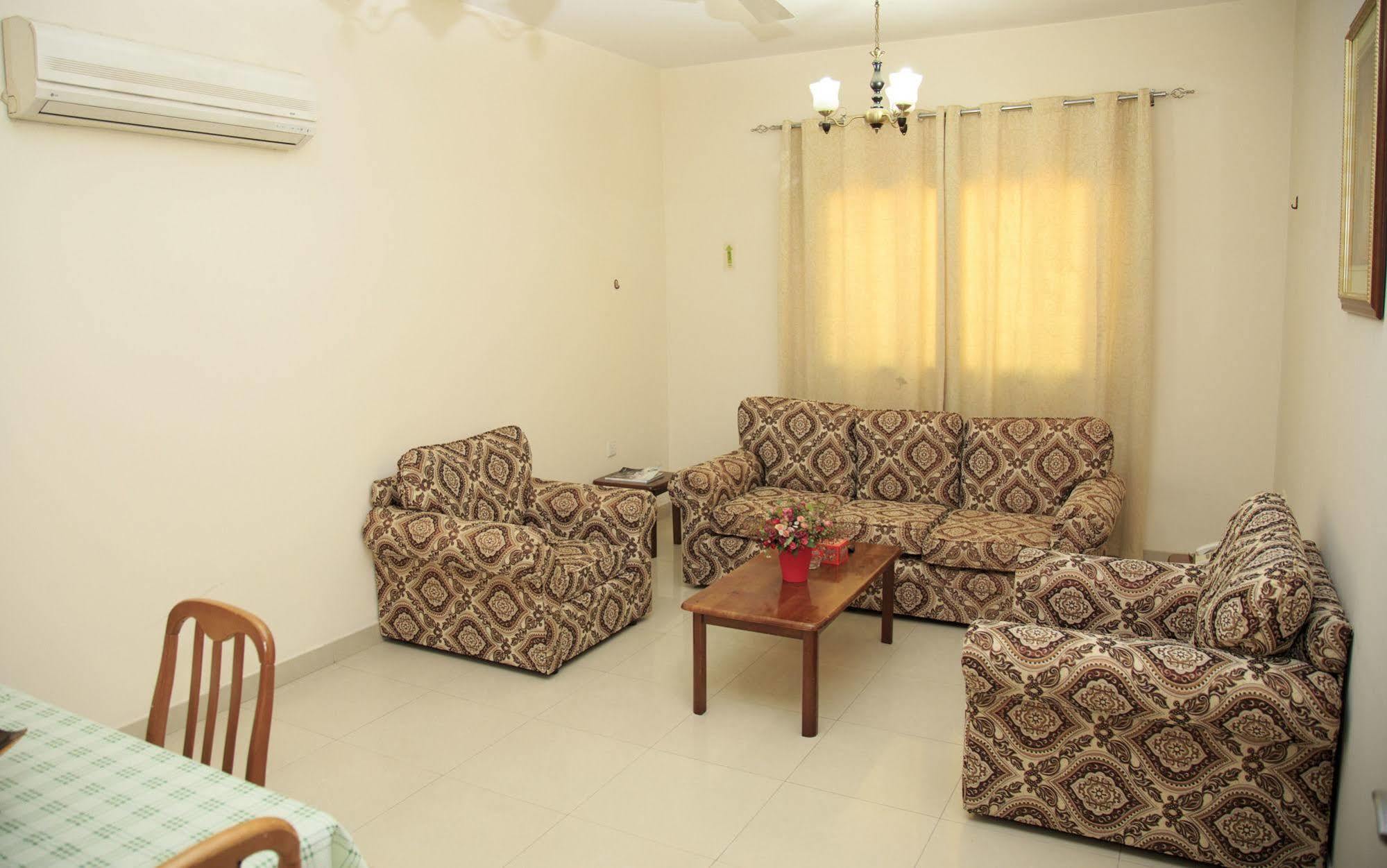 Gulf Hotel Apartment الخليج للشقق الفندقية Маскат Екстериор снимка