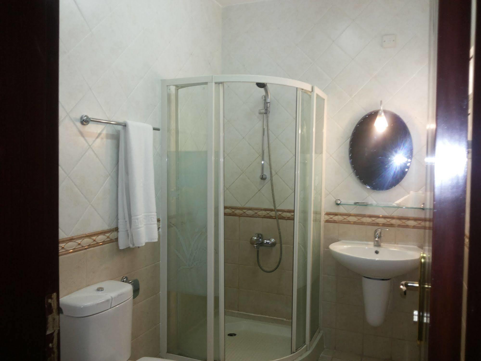 Gulf Hotel Apartment الخليج للشقق الفندقية Маскат Екстериор снимка