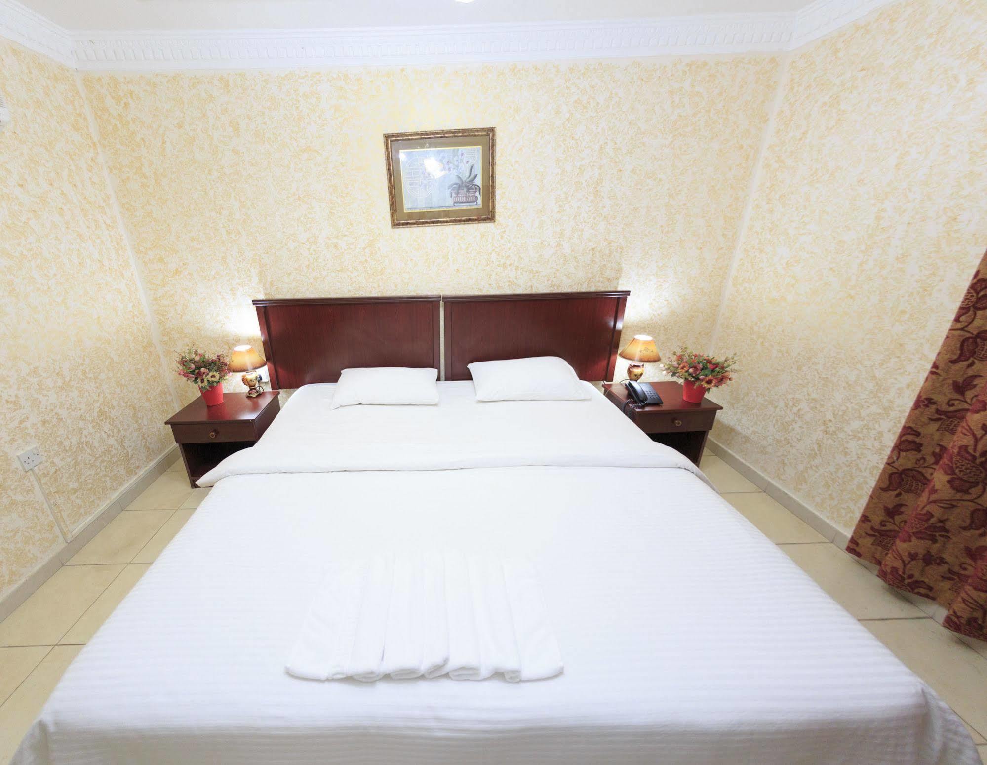 Gulf Hotel Apartment الخليج للشقق الفندقية Маскат Екстериор снимка
